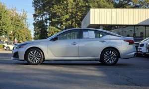 Used 2024  Nissan Altima 2.5 SV Sedan at Auto Direct near Zebulon, NC