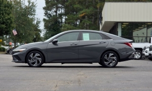 Used 2025  Hyundai Elantra SEL Convenience IVT at Auto Direct near Zebulon&comma; NC