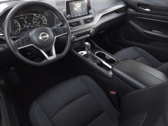 Used 2024  Nissan Altima 2.5 SV Sedan at Auto Direct near Zebulon, NC