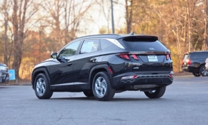 Used 2024  Hyundai Tucson SEL FWD &ast;Ltd Avail&ast; at Auto Direct near Zebulon&comma; NC