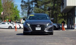 Used 2024  Nissan Altima 2&period;5 SV Sedan at Auto Direct near Zebulon&comma; NC