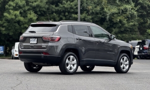 Used 2018 Jeep Compass 4d SUV 4WD Latitude at Auto Direct near Zebulon, NC