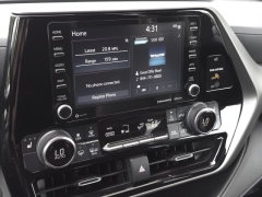 Used 2022  Toyota Highlander XLE FWD at Auto Direct near Zebulon, NC