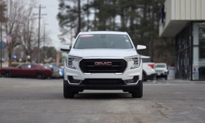 Used 2024  GMC Terrain AWD 4dr SLE at Auto Direct near Zebulon&comma; NC