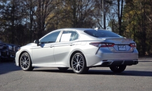 Used 2024  Toyota Camry SE Auto at Auto Direct near Zebulon, NC
