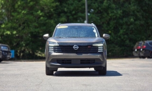 Used 2025  Nissan Kicks SR FWD at Auto Direct near Zebulon&comma; NC