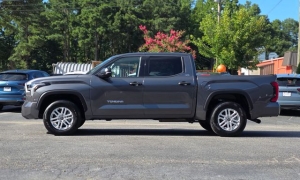 Used 2022  Toyota Tundra 2WD SR5 CrewMax 5&period;5ft Bed at Auto Direct near Zebulon&comma; NC