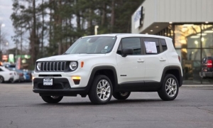 Used 2023  Jeep Renegade Latitude 4x4 at Auto Direct near Zebulon&comma; NC