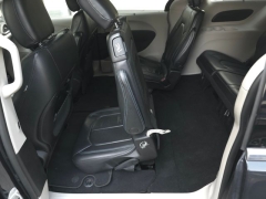 Used 2021  Chrysler Pacifica Touring L FWD at Auto Direct near Zebulon&comma; NC
