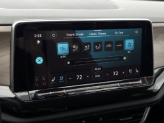 Used 2025  Volkswagen Atlas 2&period;0T SE w&sol;Technology FWD at Auto Direct near Zebulon&comma; NC