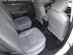 Used 2023  Toyota Highlander Limited FWD at Auto Direct near Zebulon&comma; NC