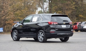 Used 2022  Chevrolet Equinox FWD 4dr LT w/1LT at Auto Direct near Zebulon, NC