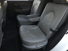 Used 2023  Toyota Highlander Limited FWD at Auto Direct near Zebulon&comma; NC