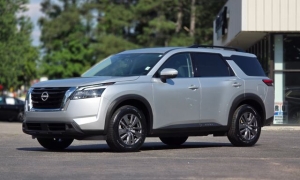 Used 2024  Nissan Pathfinder SV 2WD at Auto Direct near Zebulon&comma; NC