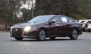 Used 2024  Nissan Altima 2.5 SV Sedan at Auto Direct near Zebulon, NC
