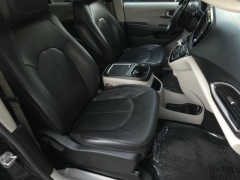 Used 2021  Chrysler Pacifica Touring L FWD at Auto Direct near Zebulon&comma; NC
