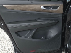 Used 2025  Volkswagen Atlas 2&period;0T SE w&sol;Technology 4MOTION at Auto Direct near Zebulon&comma; NC