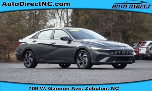 2025 Hyundai Elantra SEL's photo