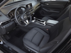 Used 2024  Nissan Altima 2.5 SV Sedan at Auto Direct near Zebulon, NC