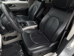 Used 2023  Chrysler Pacifica Touring L FWD at Auto Direct near Zebulon&comma; NC