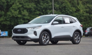 Used 2025  Ford Escape ST-Line Select AWD at Auto Direct near Zebulon&comma; NC