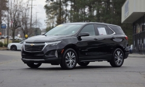 Used 2022  Chevrolet Equinox FWD 4dr LT w/1LT at Auto Direct near Zebulon, NC