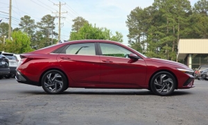 Used 2024  Hyundai Elantra Limited IVT at Auto Direct near Zebulon&comma; NC