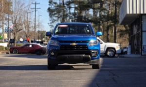 Used 2022  Chevrolet Colorado 4WD Crew Cab 128" LT at Auto Direct near Zebulon&comma; NC