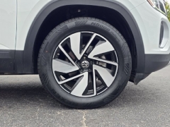 Used 2025  Volkswagen Atlas 2&period;0T SE w&sol;Technology FWD at Auto Direct near Zebulon&comma; NC