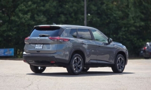 Used 2025  Nissan Rogue AWD SV at Auto Direct near Zebulon&comma; NC
