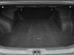 Used 2025  Nissan Altima SR FWD at Auto Direct near Zebulon&comma; NC