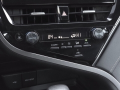 Used 2024  Toyota Camry SE Auto at Auto Direct near Zebulon&comma; NC