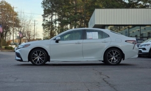 Used 2024  Toyota Camry SE Auto AWD at Auto Direct near Zebulon&comma; NC