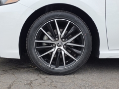 Used 2024  Toyota Camry SE Auto at Auto Direct near Zebulon&comma; NC