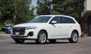Used 2025  Audi Q7 Premium Plus 55 TFSI quattro at Auto Direct near Zebulon&comma; NC