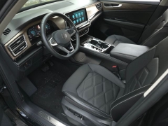 Used 2025  Volkswagen Atlas 2&period;0T SE w&sol;Technology 4MOTION at Auto Direct near Zebulon&comma; NC