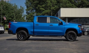 Used 2024  Chevrolet Silverado 1500 4WD Crew Cab 147" Custom Trail Boss at Auto Direct near Zebulon&comma; NC