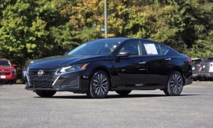 Used 2024  Nissan Altima 2.5 SV Sedan at Auto Direct near Zebulon, NC