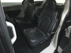 Used 2021  Chrysler Pacifica Touring L FWD at Auto Direct near Zebulon&comma; NC