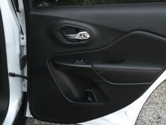 Used 2022  Jeep Cherokee Trailhawk 4x4 at Auto Direct near Zebulon&comma; NC