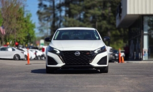 Used 2024  Nissan Altima 2&period;5 SR Sedan at Auto Direct near Zebulon&comma; NC