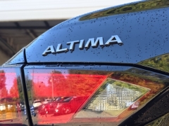 Used 2024  Nissan Altima 2.5 SV Sedan at Auto Direct near Zebulon, NC