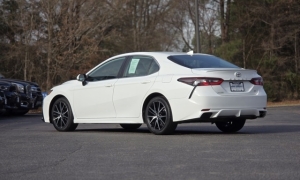 Used 2024  Toyota Camry SE Auto at Auto Direct near Zebulon&comma; NC