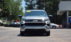 Used 2025  Chevrolet Silverado 1500 2WD Crew Cab 147" LT at Auto Direct near Zebulon&comma; NC