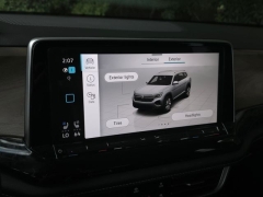 Used 2025  Volkswagen Atlas 2&period;0T SE w&sol;Technology 4MOTION at Auto Direct near Zebulon&comma; NC