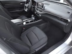 Used 2024  Nissan Altima 2.5 SV Sedan at Auto Direct near Zebulon, NC