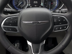 Used 2023  Chrysler Pacifica Touring L FWD at Auto Direct near Zebulon&comma; NC