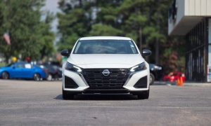 Used 2025  Nissan Altima SV FWD at Auto Direct near Zebulon&comma; NC