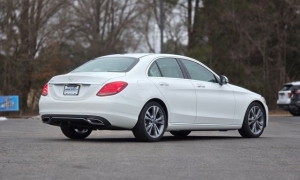 Used 2018  Mercedes-Benz C-Class 4d Sedan C300 at Auto Direct near Zebulon&comma; NC