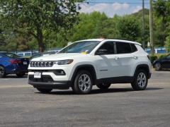 Used 2024  Jeep Compass Latitude 4x4 at Auto Direct near Zebulon&comma; NC